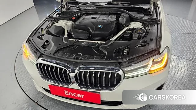 BMW 5 Series (G30) id 3717677 из Кореи 16