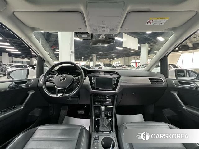 Volkswagen Touran L id 4278713 из Китая 24