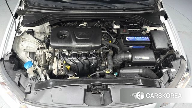 Hyundai Avante AD id 4620700 из Кореи 16