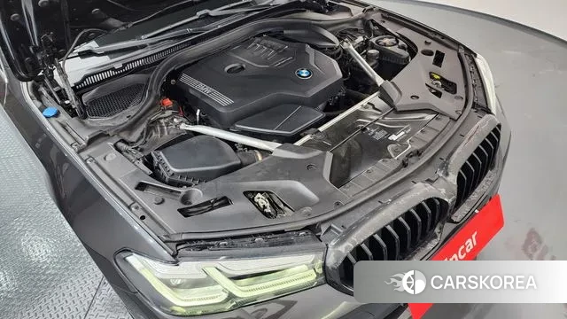 BMW 5 Series (G30) id 3350086 из Кореи 16