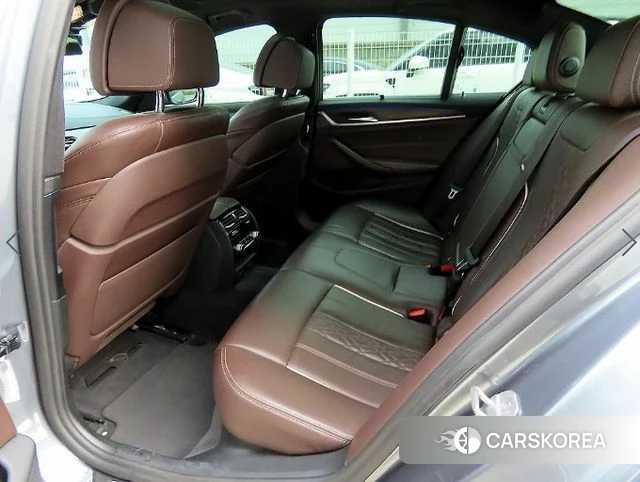 BMW 5 Series (G30) id 3924543 из Кореи 16