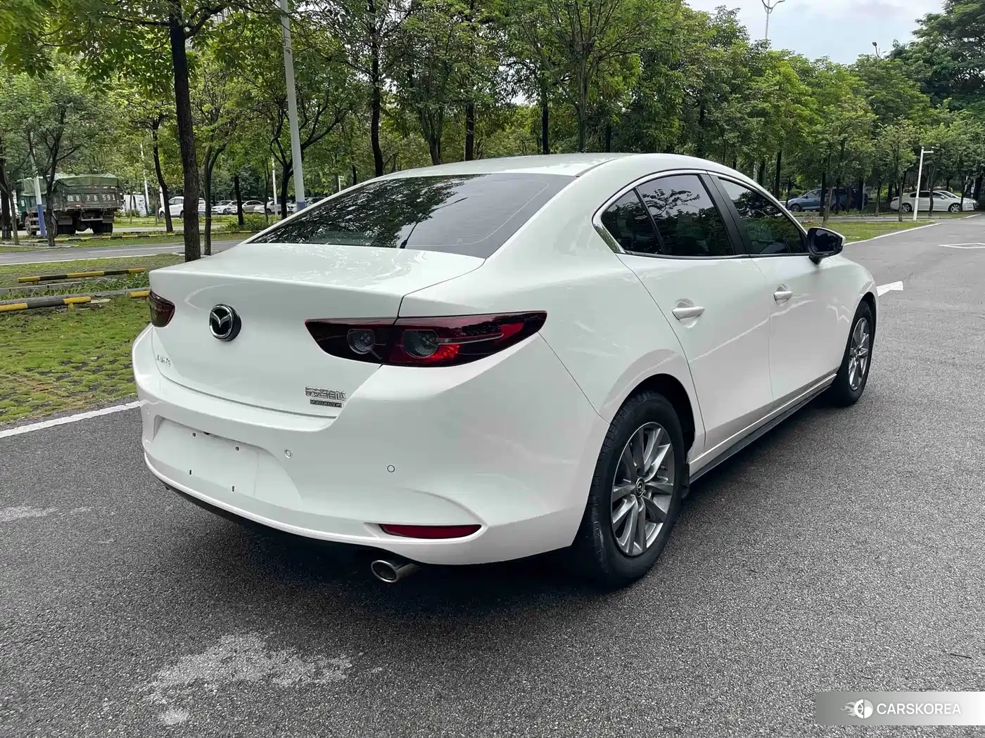 Mazda 3 id 4669321 из Китая 14