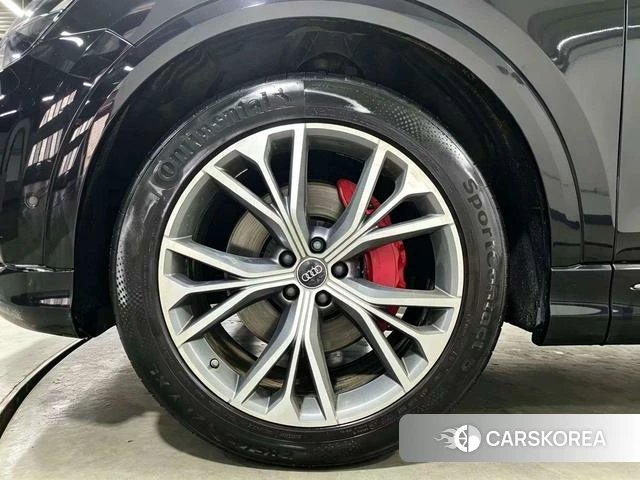 Audi Q8 id 4374549 из Китая 13
