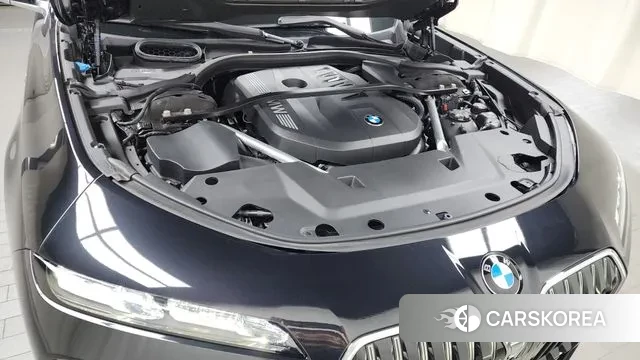 BMW 7 Series (G70) id 3507917 из Кореи 16