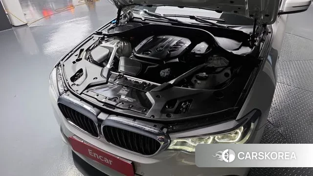 BMW 5 Series (G30) id 3024244 из Кореи 16