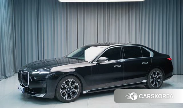 BMW 7 series 2025 Черный из Китая, фото 6