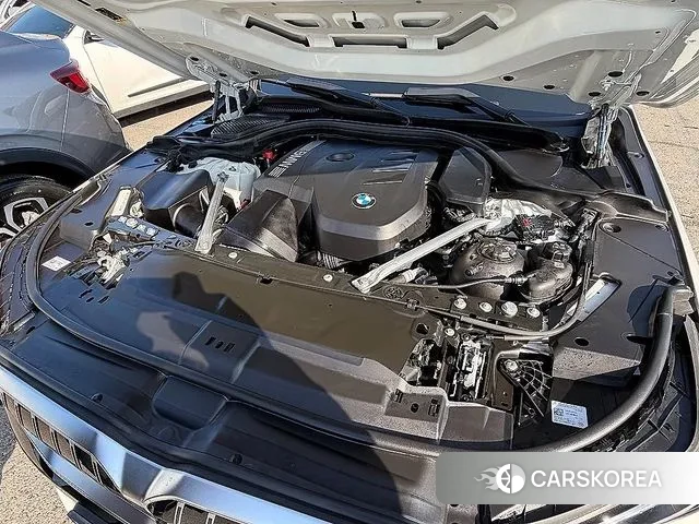 BMW 5 Series (G60) 2023 Белый из Кореи, фото 6