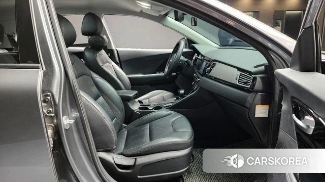 Hyundai The New Grand Starex id 4339337 из Кореи 27