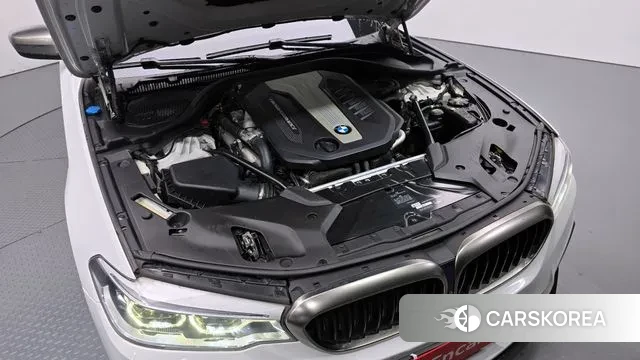 BMW 5 Series (G30) id 3754029 из Кореи 16