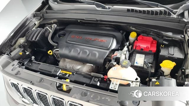 Jeep Renegade id 4604999 из Кореи 32