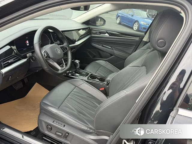 Volkswagen Passat 2023 Черный из Китая, фото 6