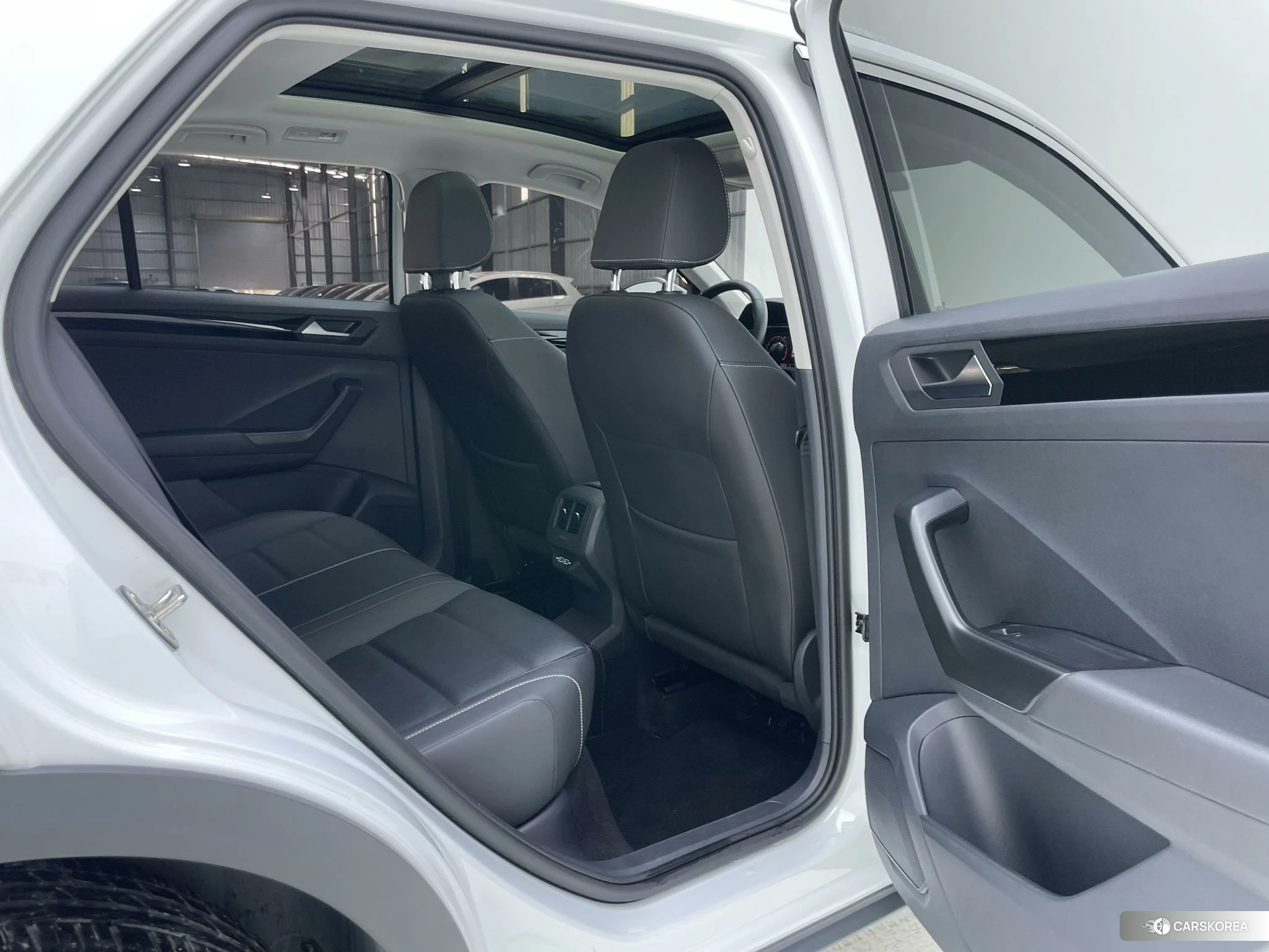 Volkswagen T-Roc id 4515056 из Китая 14