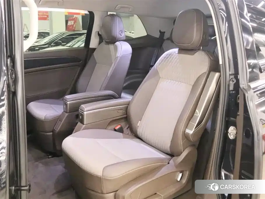 Volkswagen Viloran id 4653760 из Китая 16