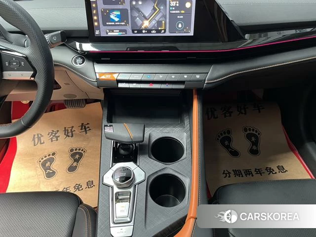 Chang'an UNI-V id 4392221 из Китая 14