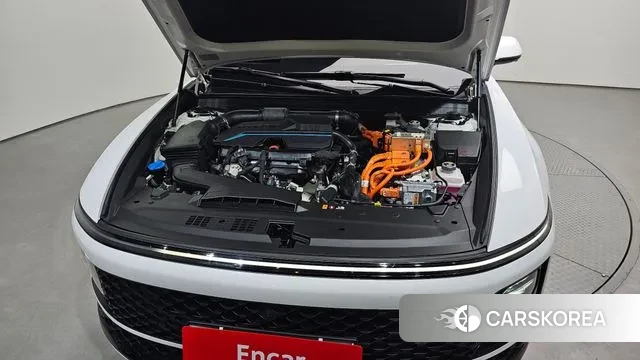 Hyundai Grandeur Hybrid (GN7) id 2988956 из Кореи 16