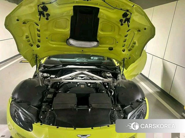 Aston Martin Vantage 2018 Зеленый из Китая, фото 6