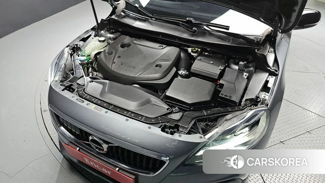 Volvo V40 Cross-Country id 3845460 из Кореи 16