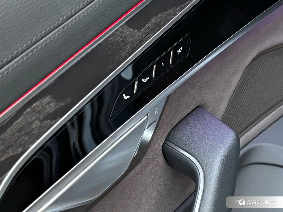 Audi A8 id 4686262 из Китая 15