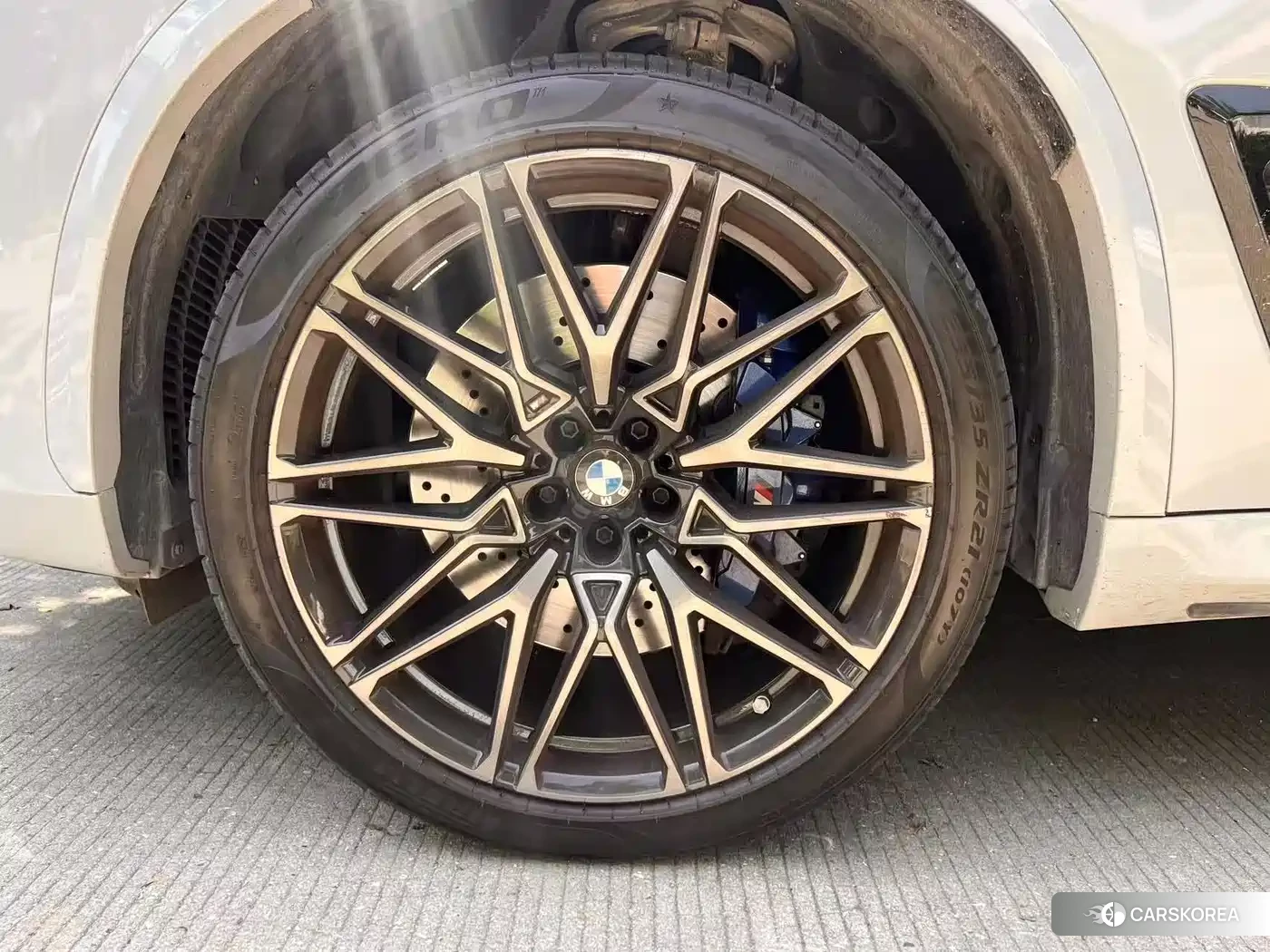 BMW X5 M id 4589391 из Китая 9