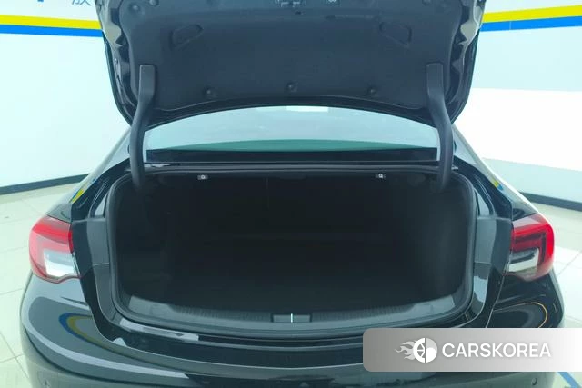 Buick Regal id 4236782 из Китая 13