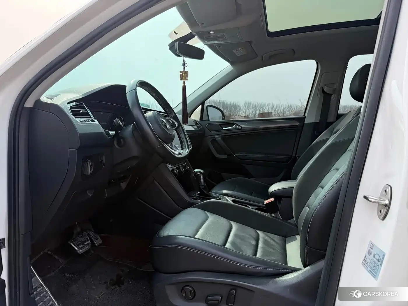 Volkswagen Tiguan L id 4607147 из Китая 29