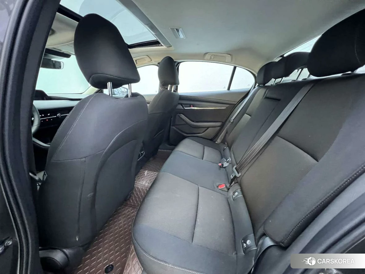 Mazda 3 id 4479469 из Китая 12