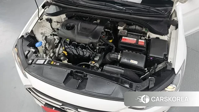 Hyundai Avante AD id 2986914 из Кореи 16