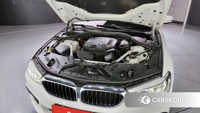 BMW 5 Series (G30) id 3013152 из Кореи 16