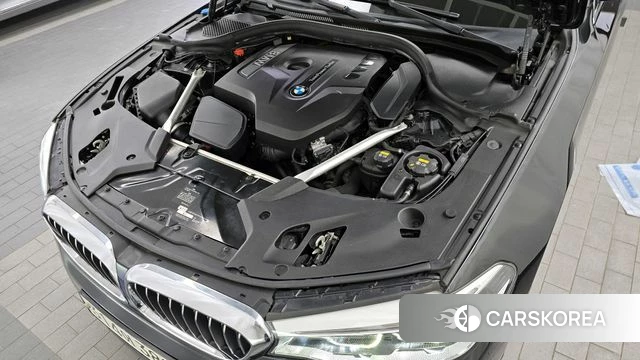 BMW 5 Series (G30) id 3886070 из Кореи 16