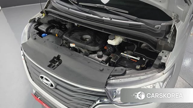 Hyundai The New Grand Starex id 4525101 из Кореи 30
