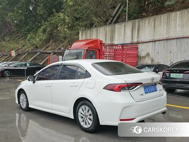 Toyota Corolla 2023 Белый из Китая, фото 6