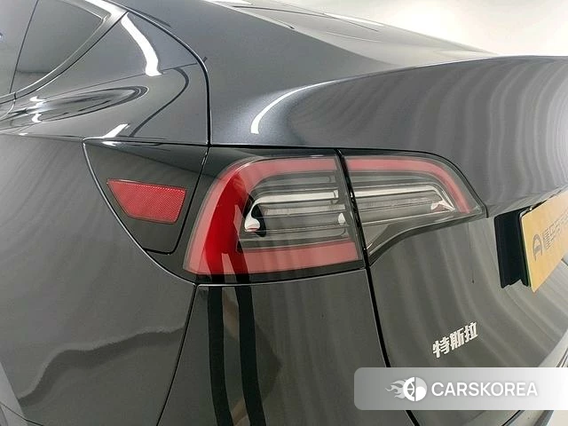 Tesla Model Y id 4211181 из Китая 16