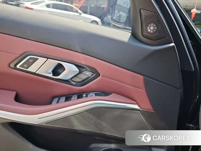 BMW 3 series id 4276925 из Китая 10