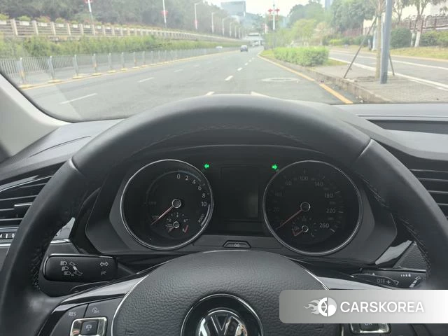 Volkswagen Tiguan L PHEV id 4213021 из Китая 18