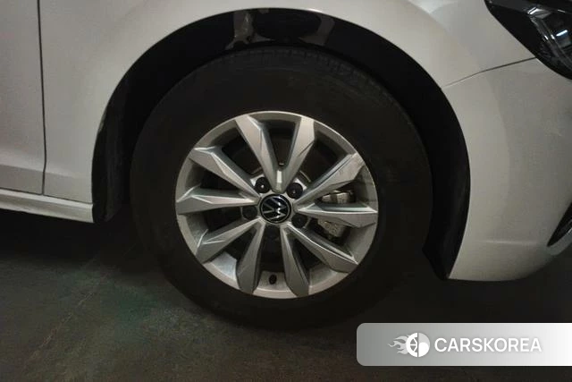 Volkswagen Bora id 4261031 из Китая 13