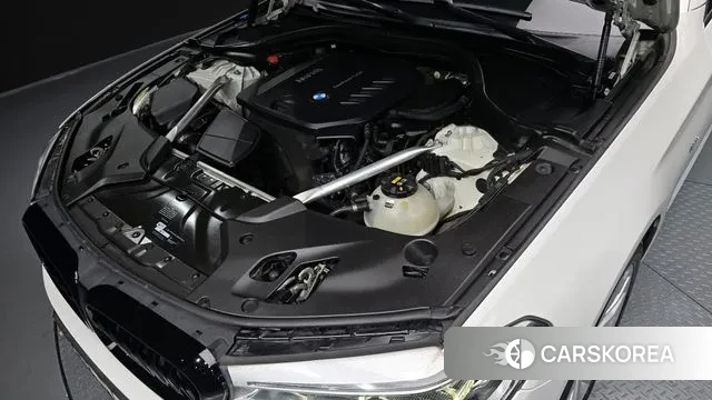 BMW 5 Series (G30) id 3754578 из Кореи 16