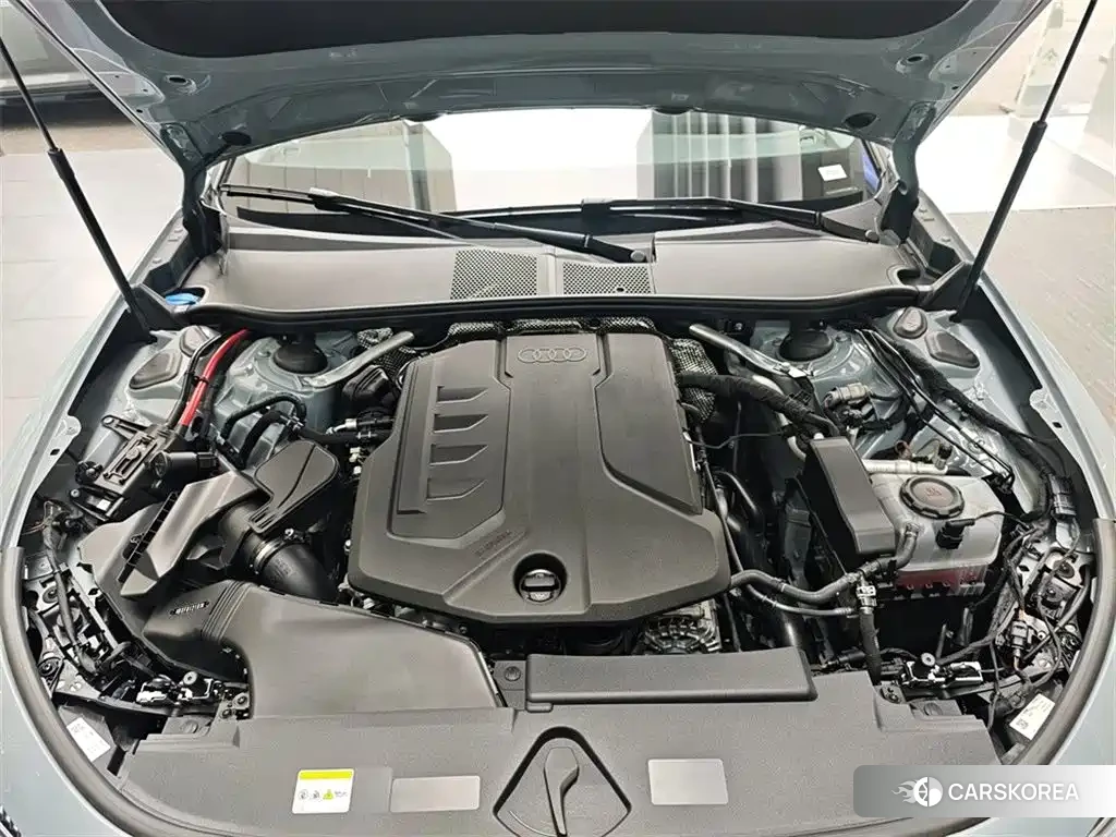 Audi A5L id 4514223 из Китая 12
