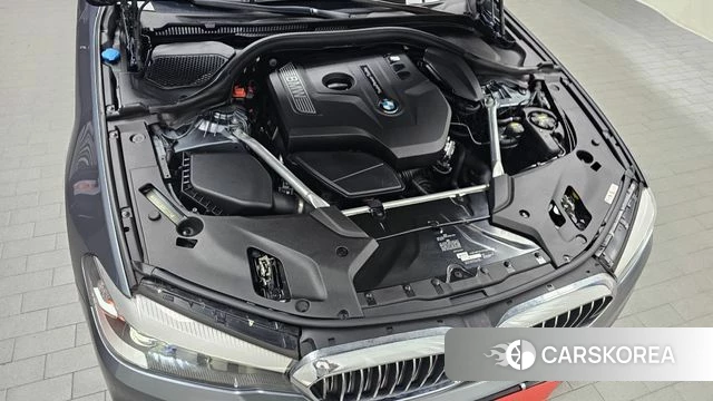 BMW 5 Series (G30) id 3893945 из Кореи 16