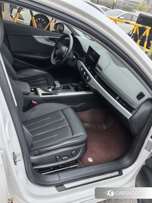 Audi A4L id 4353019 из Китая 11