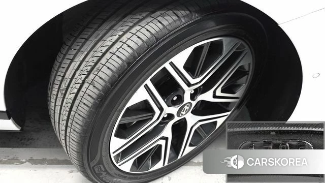 Hyundai Grandeur (GN7) id 4349710 из Кореи 16