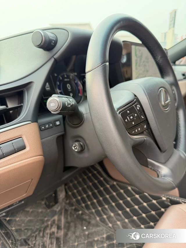 Lexus ES id 4208961 из Китая 7