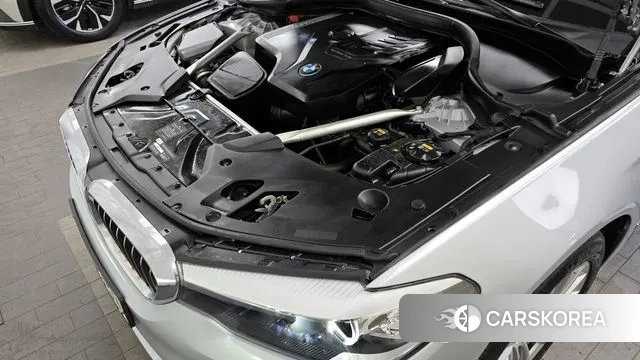 BMW 5 Series (G30) id 3546882 из Кореи 16