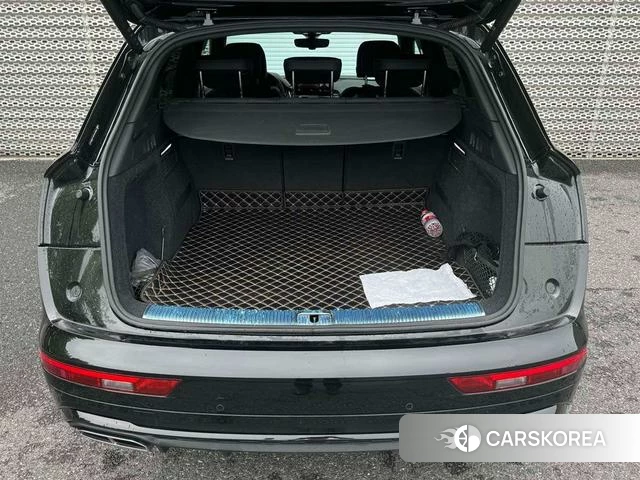Audi Q5L id 4333729 из Китая 12