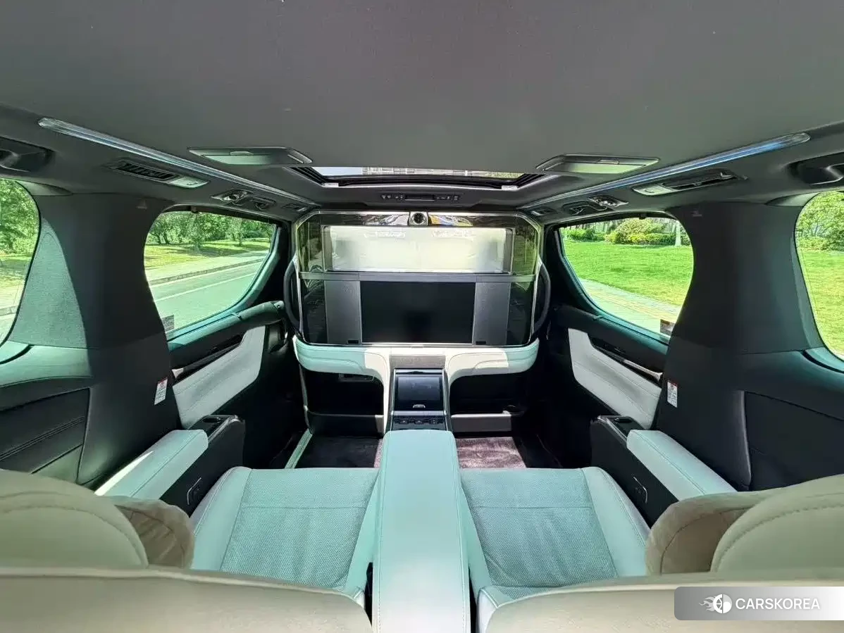 Lexus LM id 4539030 из Китая 11