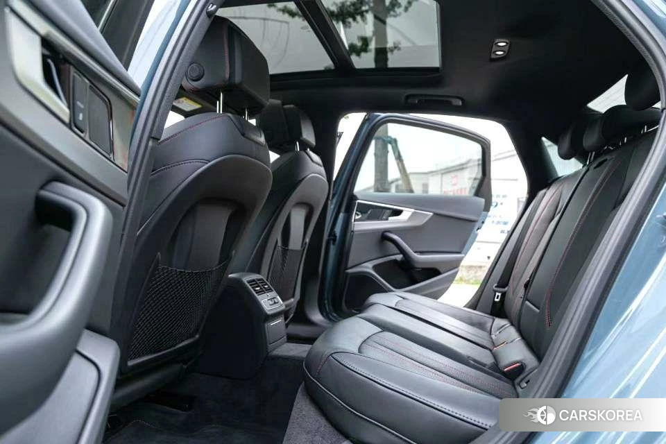 Audi A4L 2021 Синий из Китая, фото 6