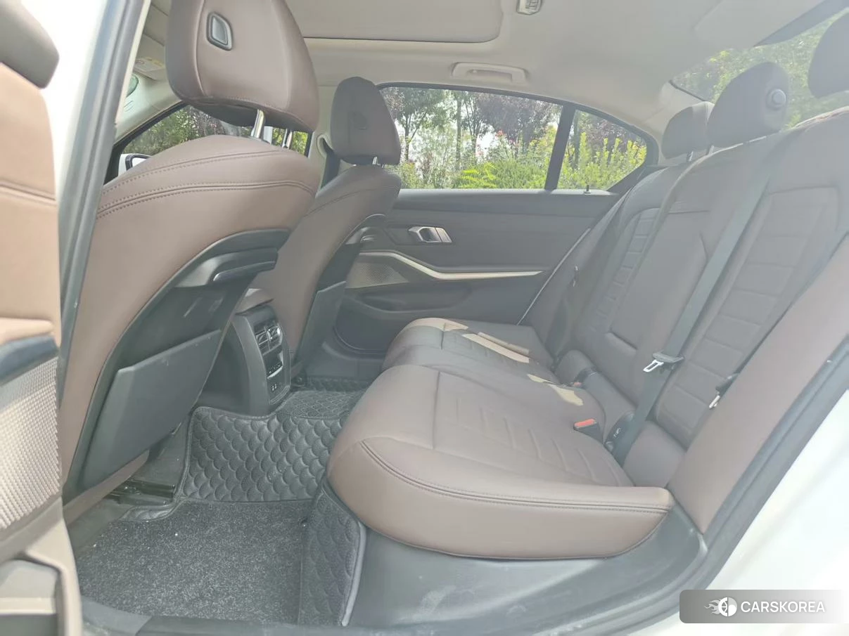 BMW 3 series id 4486284 из Китая 10
