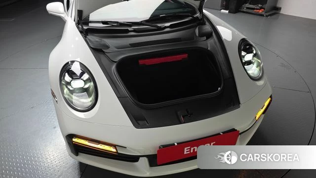 Porsche 911(992) id 4321801 из Кореи 32
