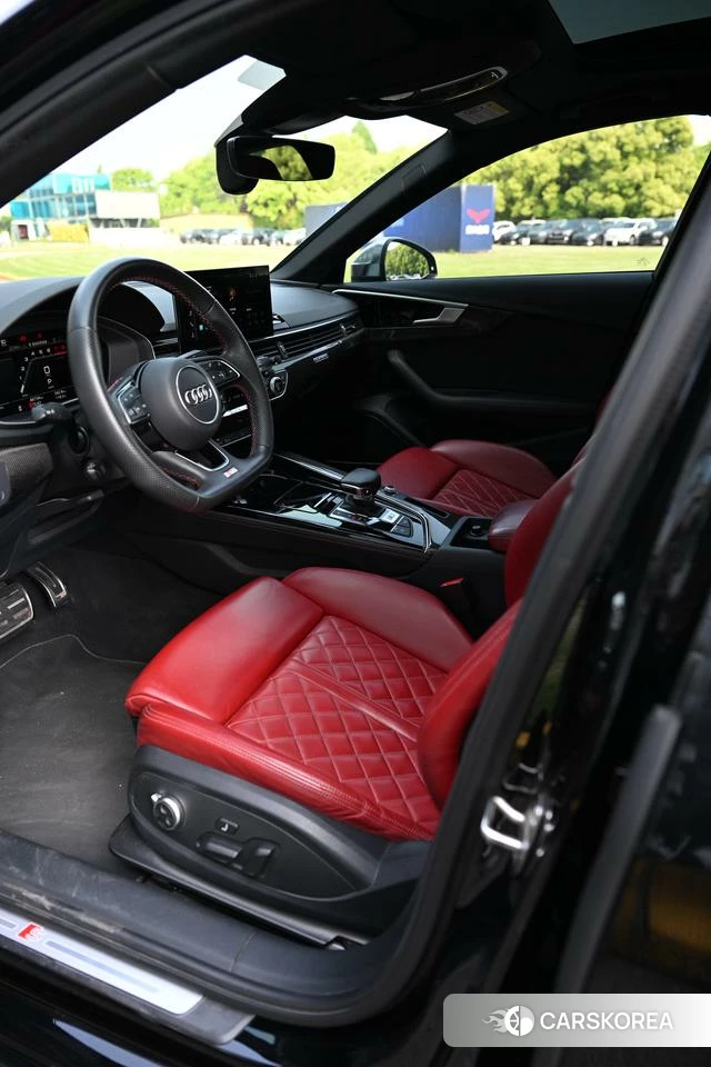 Audi S4 id 4258608 из Китая 8