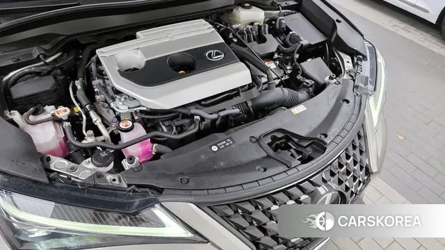 Lexus UX250h id 3256711 из Кореи 16