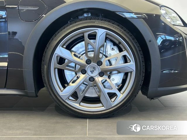 Porsche Taycan id 3805055 из Кореи 16